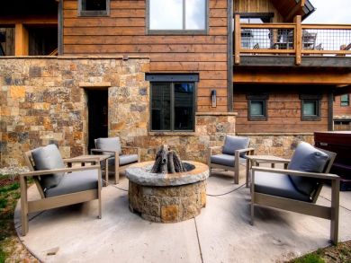 Four Bedroom Upscale Ski Home Perfect for Entertaining